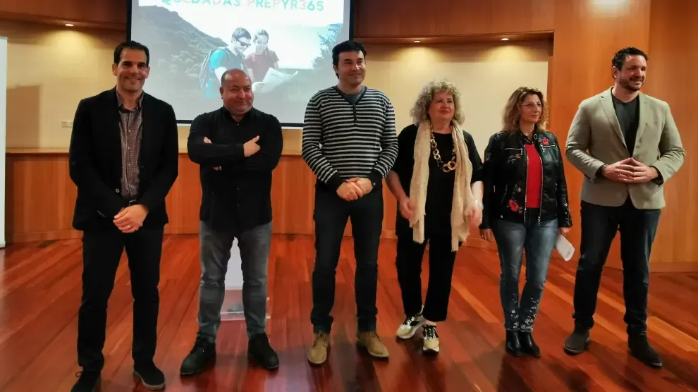 Daniel Gracia, Santos Navarro, Roberto Orós, María Jesús Morera, Patro Manzano y Carlos Díaz, en la presentación