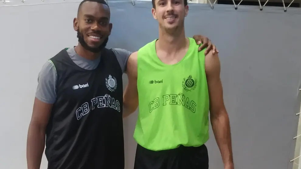 Adom y Yarnoz ya entrenan con el Huesca La Magia