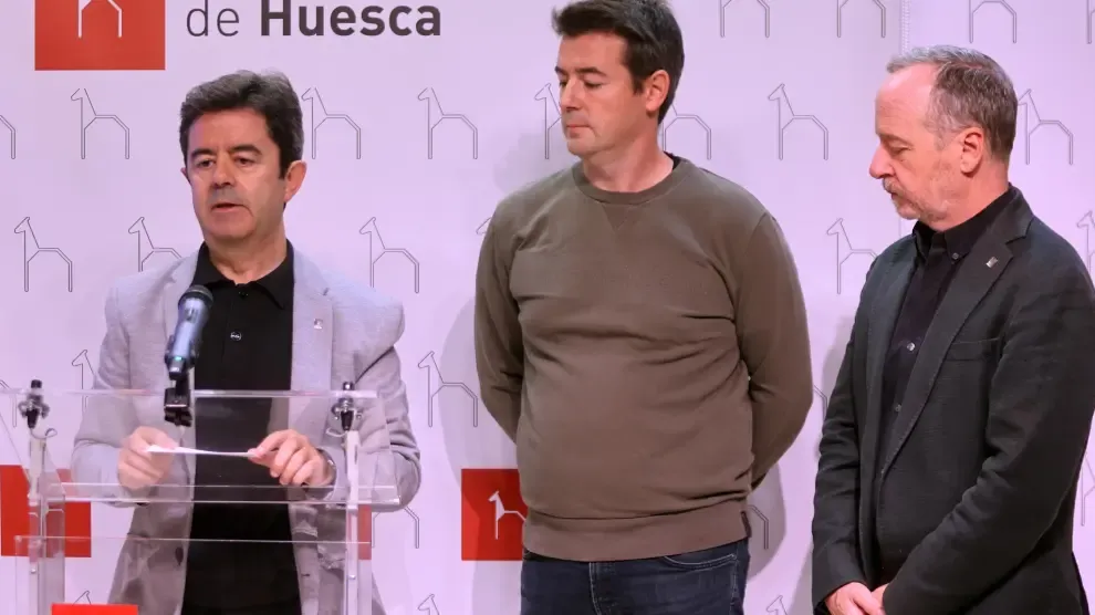 Luis Felipe, Carlos Oliván y Ramón Lasaosa durante la presentación de la segunda fase de H100