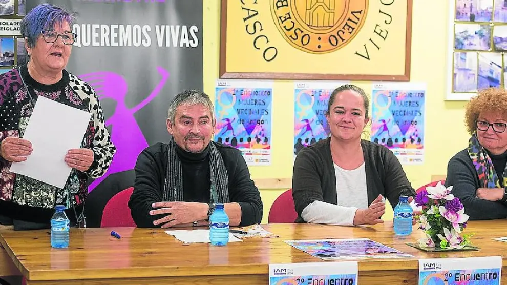 Purificación Broto, Javier Moreno, María Goikoetxea y Carmen Turégano, ayer en Osce Biella.