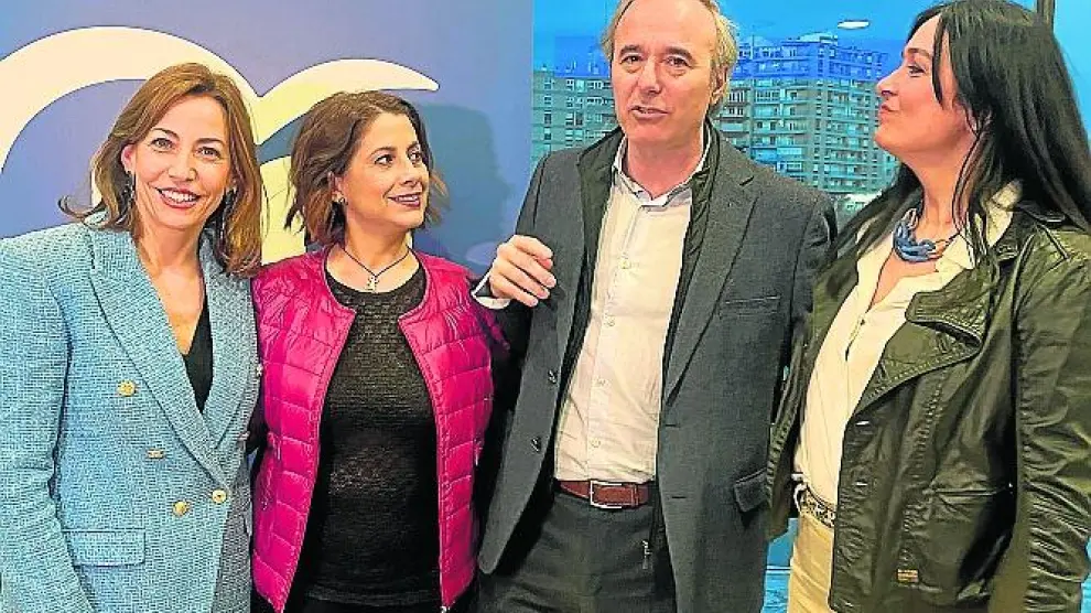 Natalia Chueca, Emma Buj, Jorge Azcón y Lorena Orduna, en el acto de ayer del PP por el 8M.