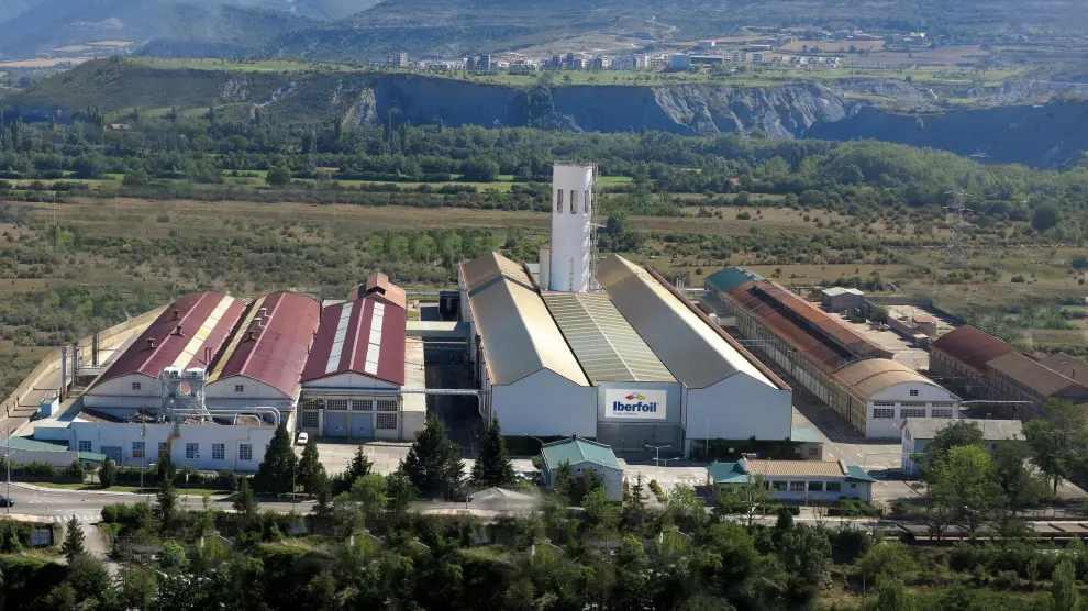 Vista aérea de la fábrica de Iberfoil, en Sabiñánigo.