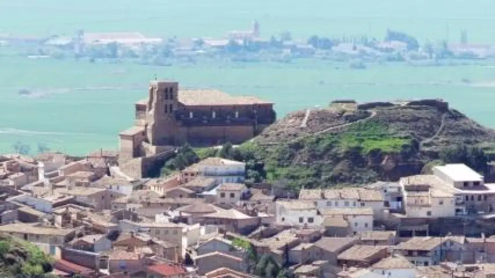 Vista del núcleo de Bolea donde está ubicado el Ayuntamiento de La Sotonera.