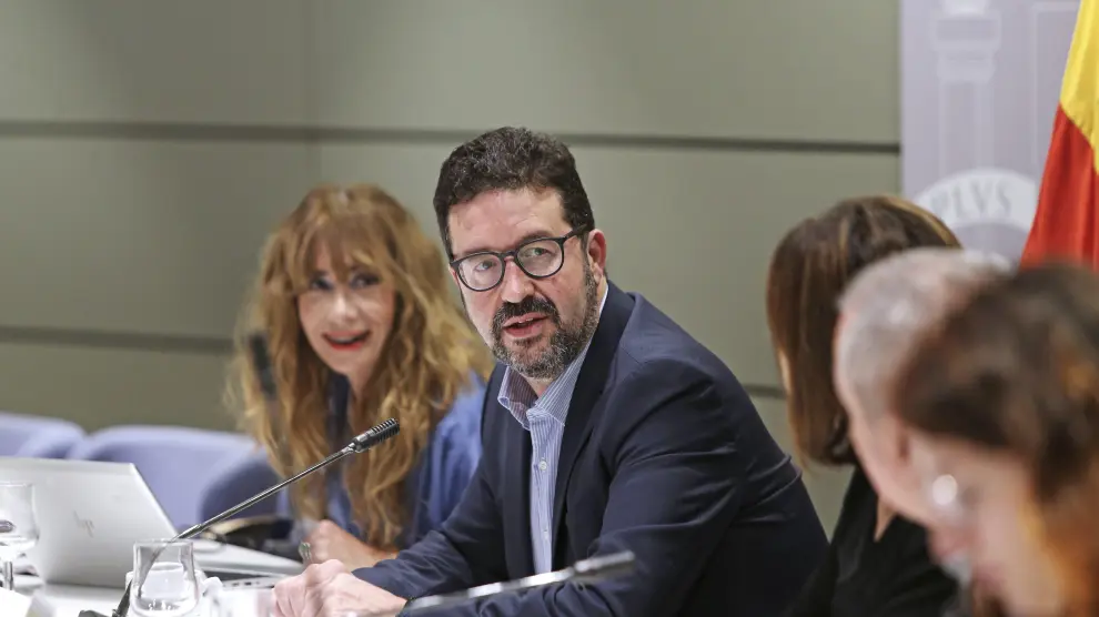Joaquín Pérez Rey preside la mesa de trabajo del Diálogo Social en la que se ha negociado la subida del SMI.
