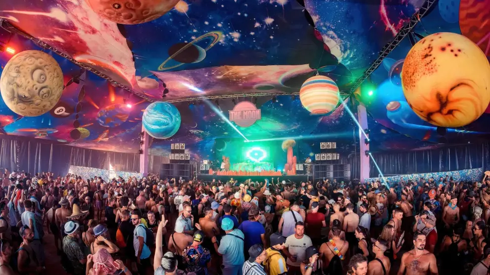 El escenario 'The Moon' en el Monegros Desert Festival 2023