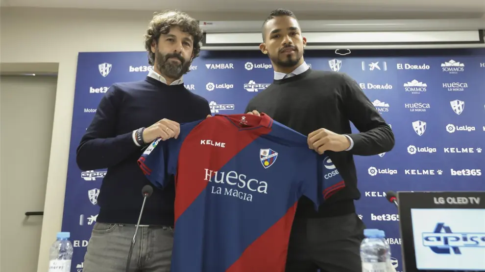 Yangel Herrera dice que el Huesca "ha hecho realidad el sueño de jugar en Europa"