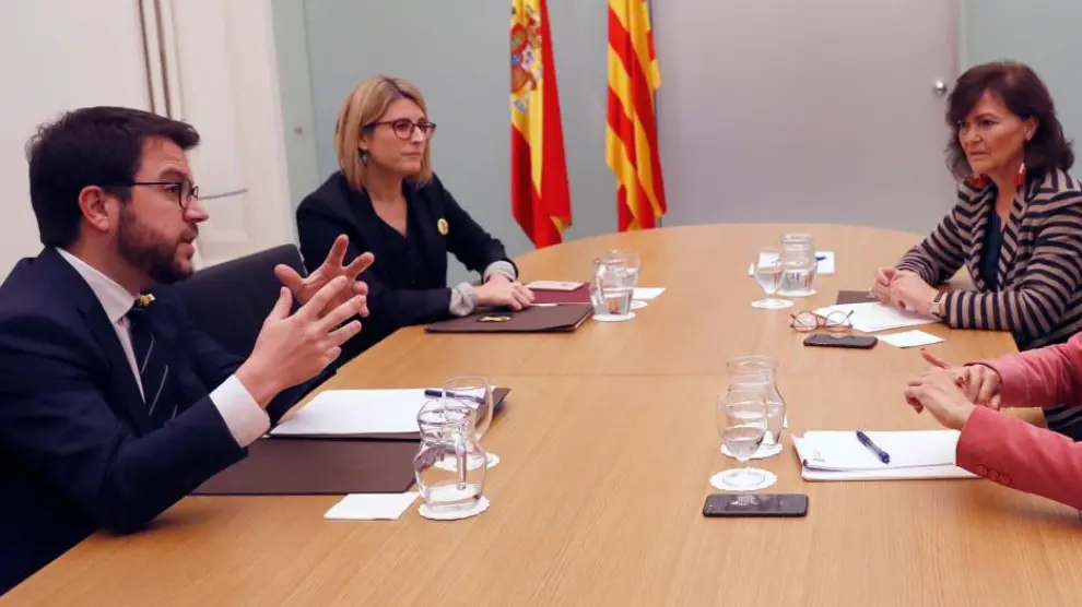 El Gobierno y la Generalitat de Cataluña acuerdan un espacio de diálogo entre partidos