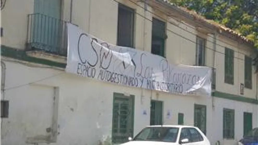 Absuelven a las acusadas de ocupar un edificio abandonado en las Harineras de Huesca