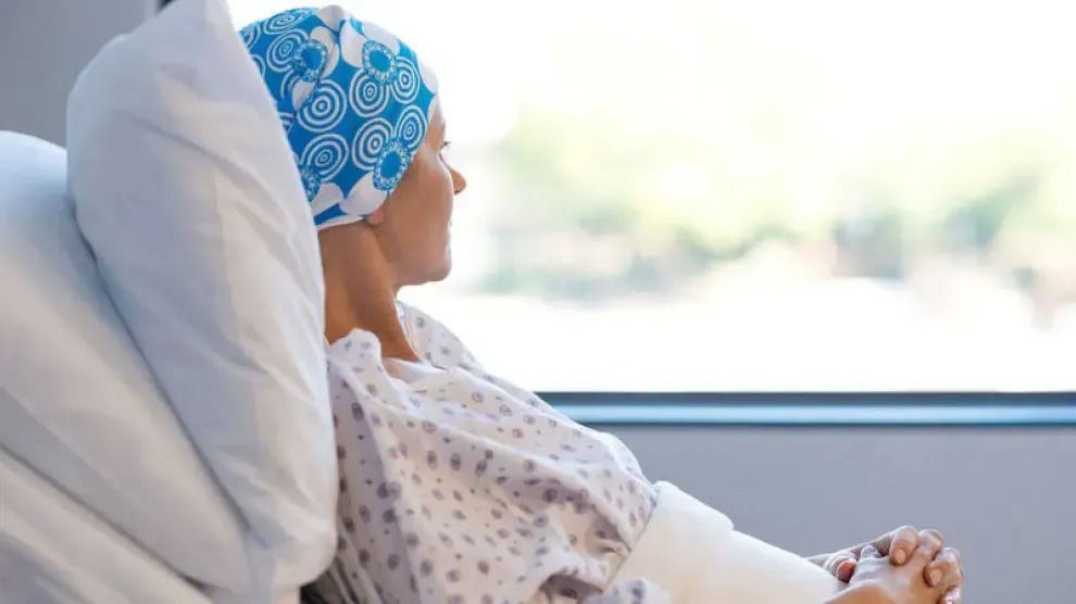 Los casos de cáncer aumentan un 12 % en cuatro años y más del doble en mujeres