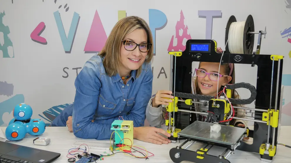 Profesora y alumna de Mini Vinci lanzan el proyecto "ValPat Steam"