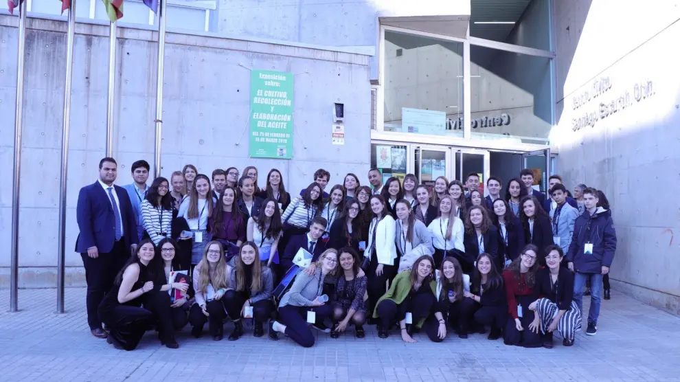 Estudiantes de Bachillerato de Huesca se convierten en europarlamentarios por un día