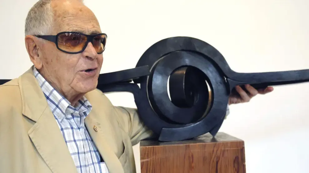Fallece el escultor canario Martín Chirino a los 93 años