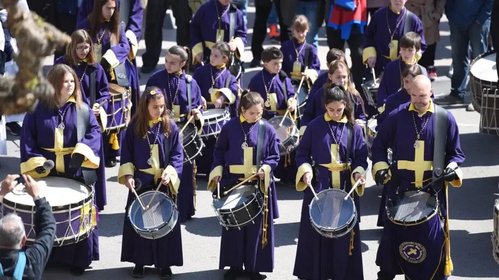 Huesca escucha los 'Sonidos de la Semana Santa' en una primaveral jornada