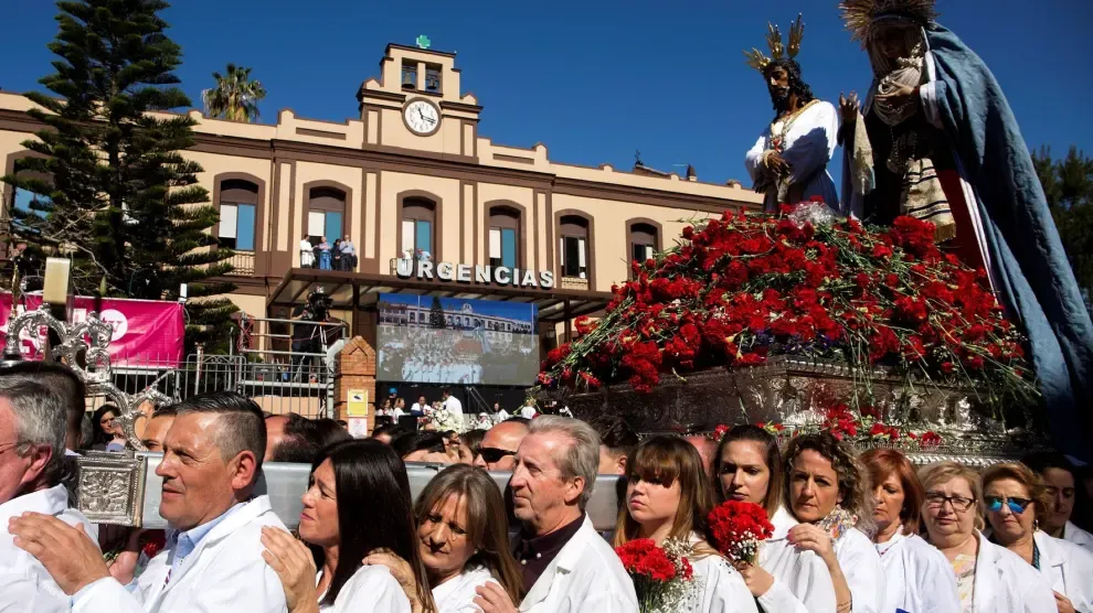 Sevilla suspende la Semana Santa, una decisión "tan dolorosa como justificada"