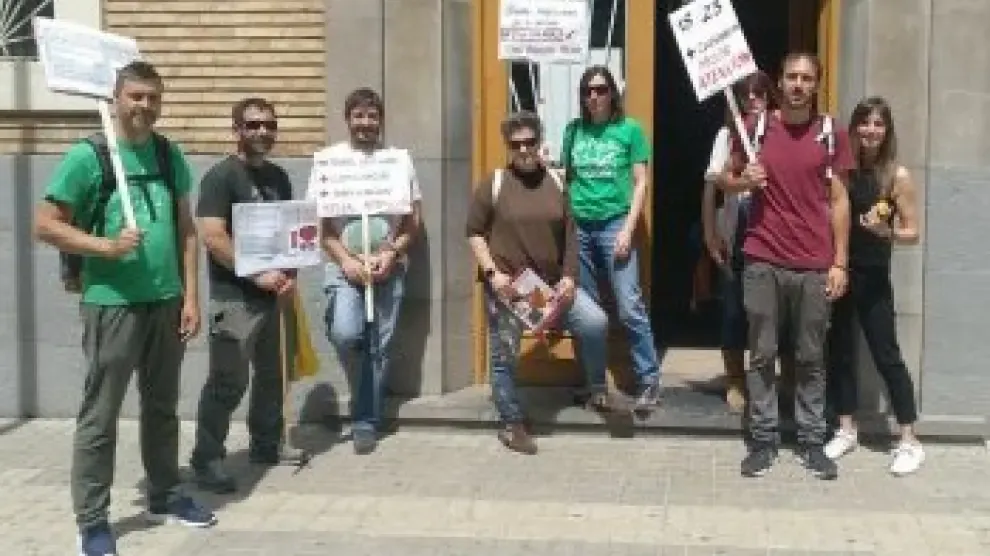 Seguimiento desigual a la huelga de docentes, limitada en Huesca a las aulas