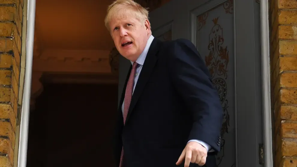 Citan a Johnson a declarar por mentir sobre el "brexit"