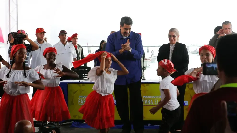 Maduro dice que el proceso de diálogo con la oposición ha sido "constructivo"