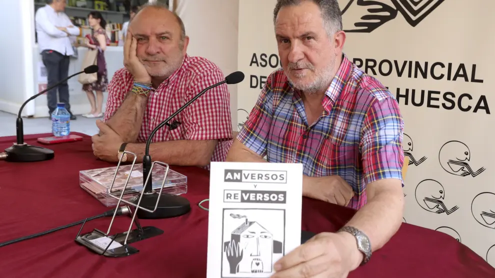 Mariano Coronas despliega en la Feria del Libro de Huesca sus mejores versos