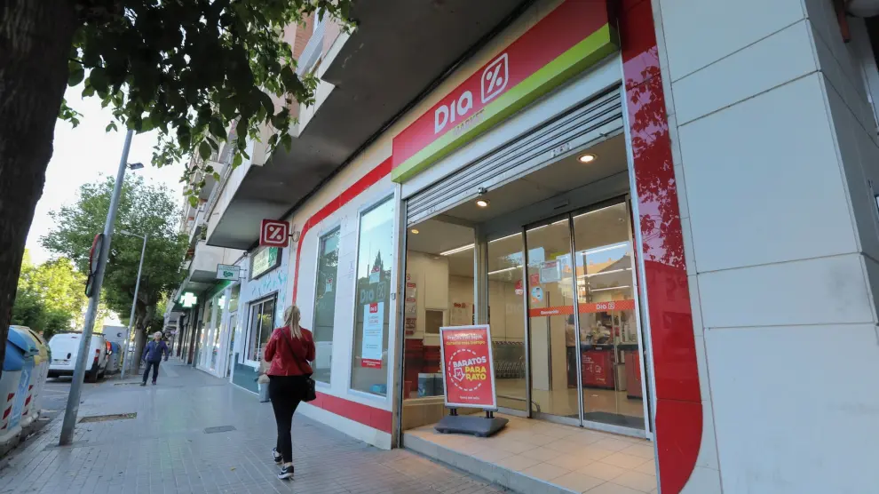 Supermercados Dia cierra las tiendas de Juan XXIII en Huesca y de avenida Madrid en Fraga