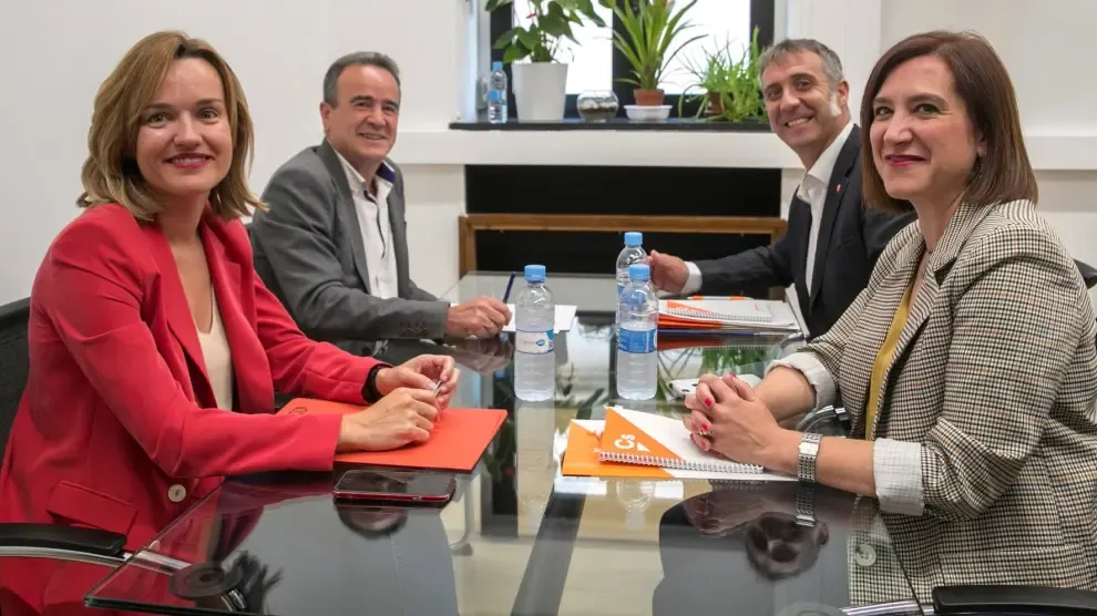 Cs se abre en Zaragoza a un posible pacto con PSOE