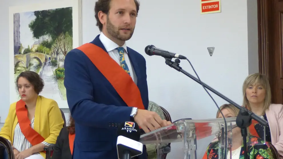 Isaac Claver es elegido alcalde de Monzón tras la constitución del Ayuntamiento