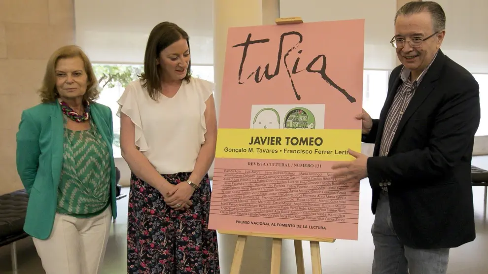 La revista Turia homenajea a Javier Tomeo, "un aragonés universal"