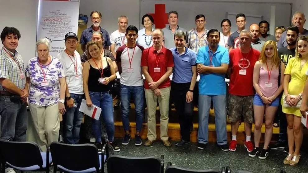 Los nuevos voluntarios de Cruz Roja Huesca son presentados