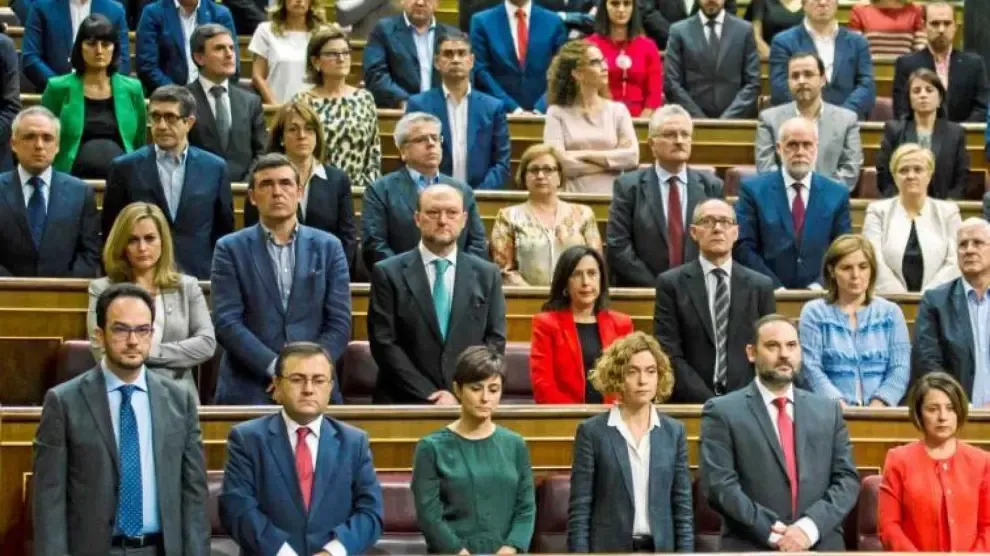 Más de sesenta diputados del PSOE que se abstuvieron con Rajoy piden al PP reciprocidad