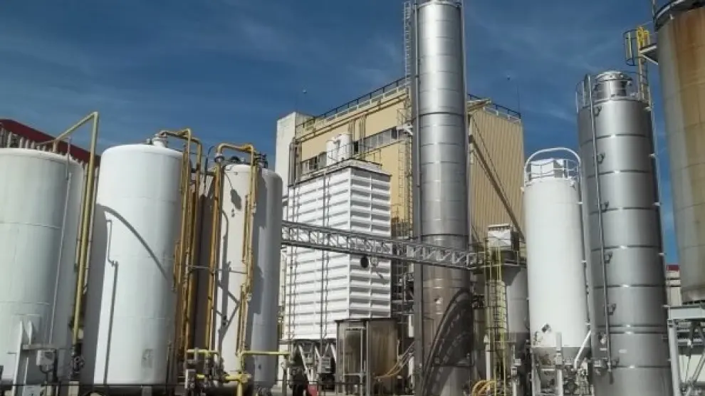 La fábrica de Ercros en Monzón reduce su índice de emisiones un 89 %