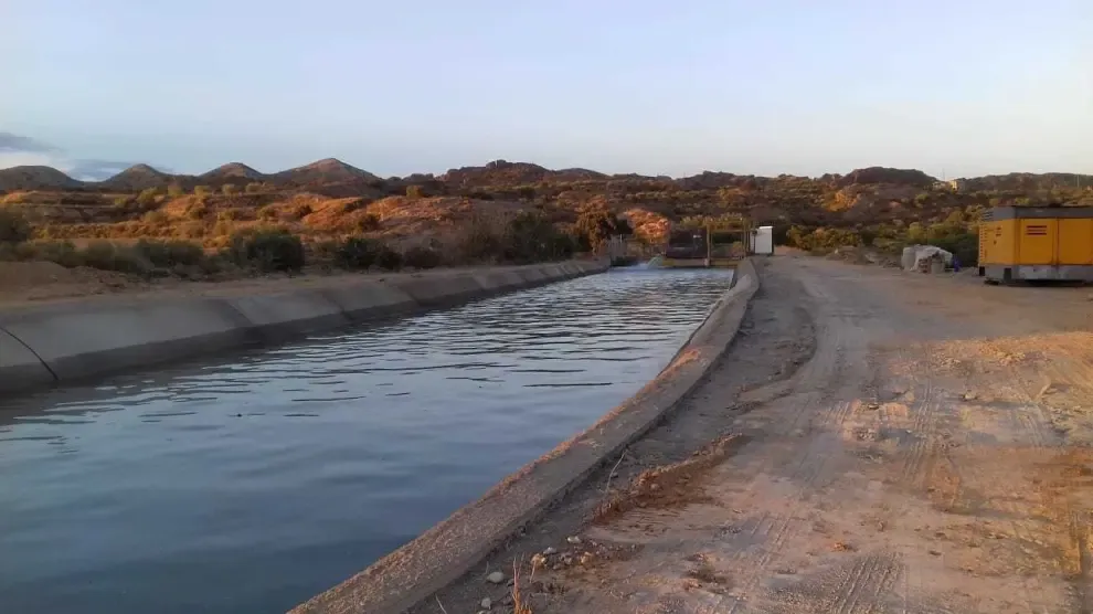 El Canal de Aragón y Cataluña, reparado ya, suministra agua para el riego con normalidad