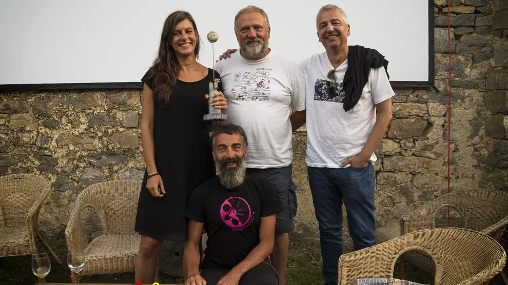 Isabel Segura y Carmelo López reciben el premio Ascaso 2019 tras "revolucionar" África