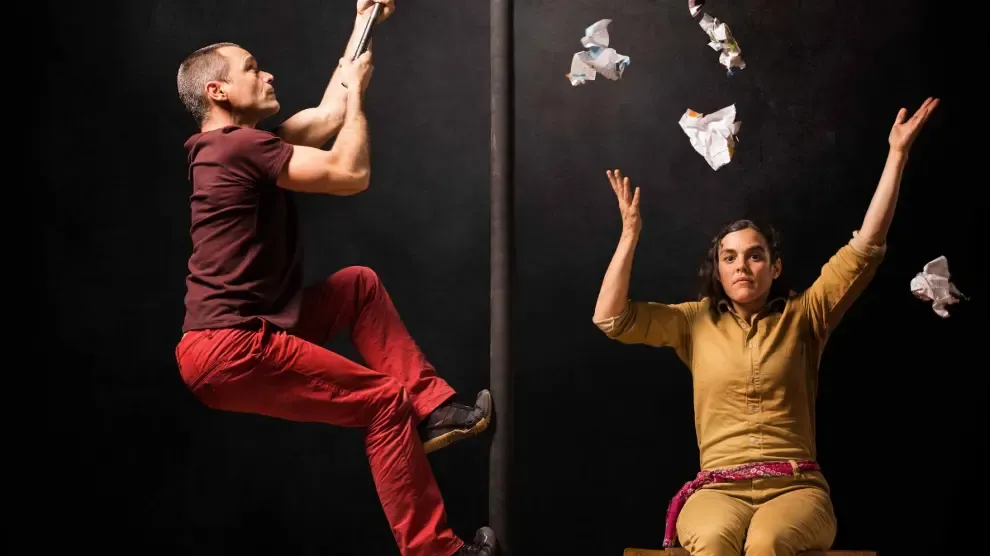 Daraomaï presenta en Jaca su circo acrobático bailado en "Cuerpos de madera"