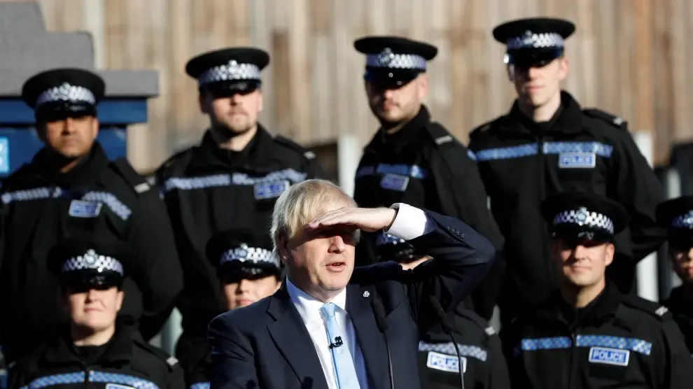 La oposición británica bloquea el adelanto electoral de Johnson