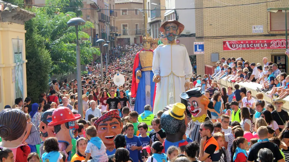 El "codetazo" da este miércoles la salida a las fiestas de San Mateo en Monzón