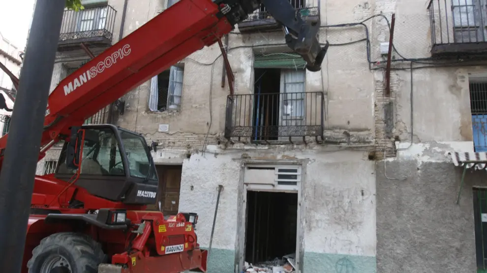 El fiscal ve posible delito en el anunciado derribo del número 1 de la plaza de San Pedro de Huesca