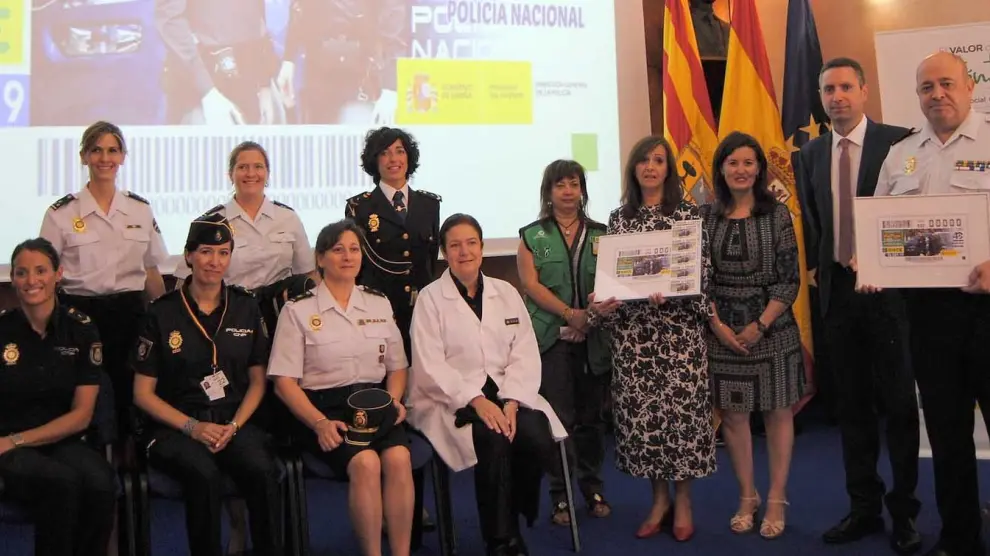 El cupón de la Once celebra el 40 aniversario de la incorporación de la mujer a la Policía Nacional