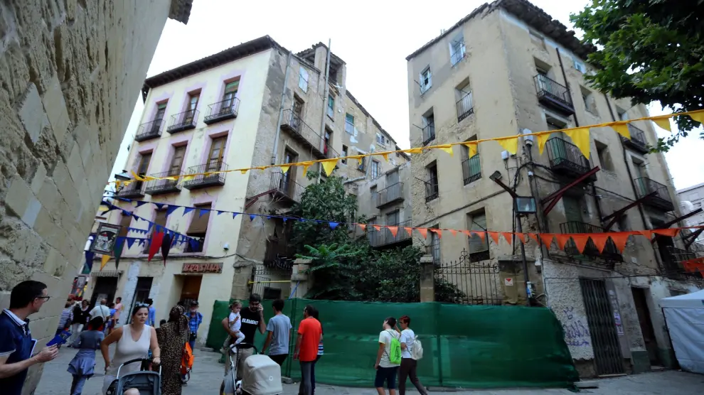 Aplazan la decisión del edificio de la plaza de San Pedro de Huesca para tener más informes