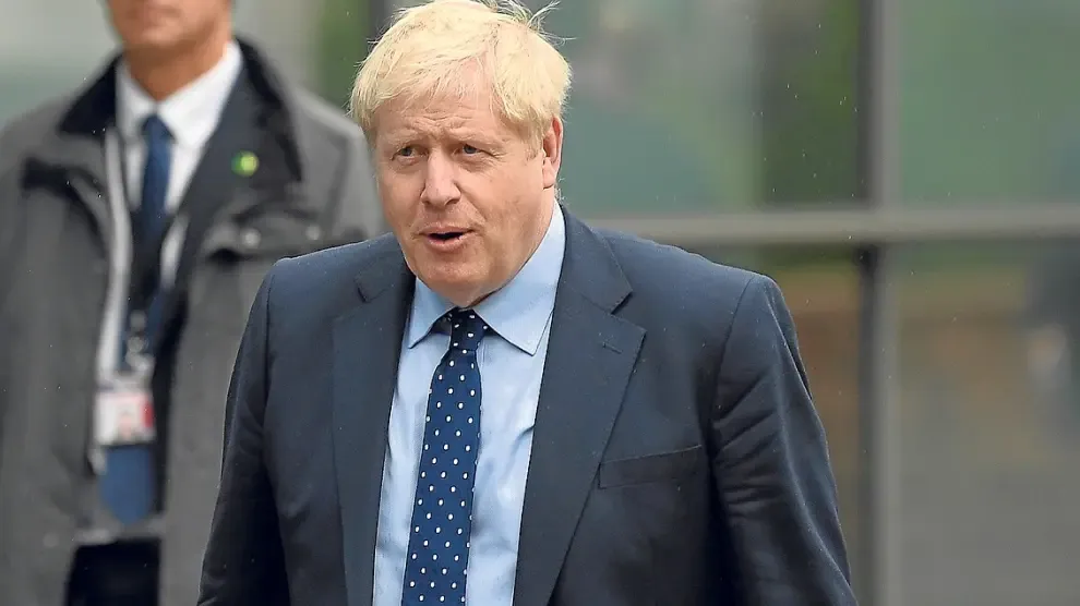 Johnson busca apoyo para ejecutar el "brexit" el 31-O