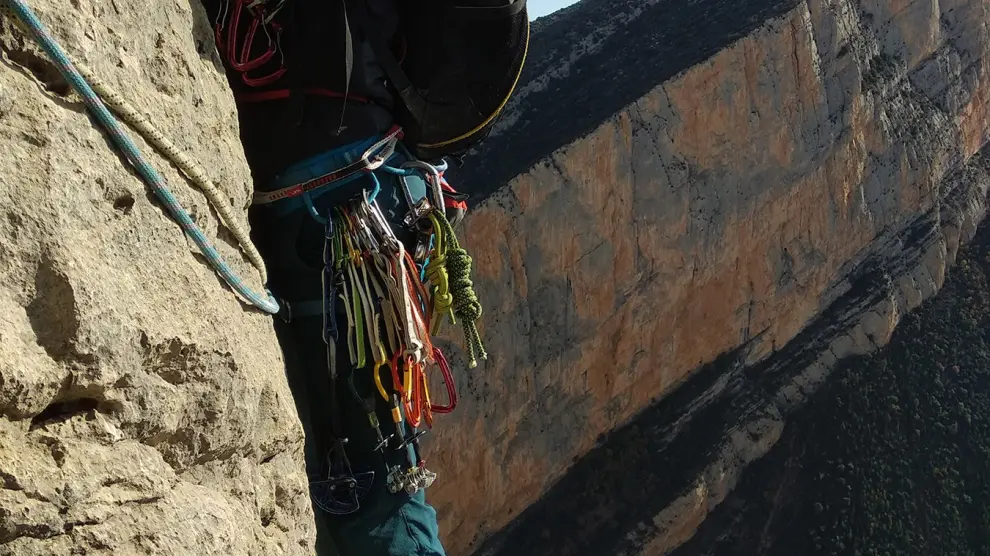 El grupo de alpinismo de la Federación Aragonesa de Montañismo culmina su temporada de escalada en roca
