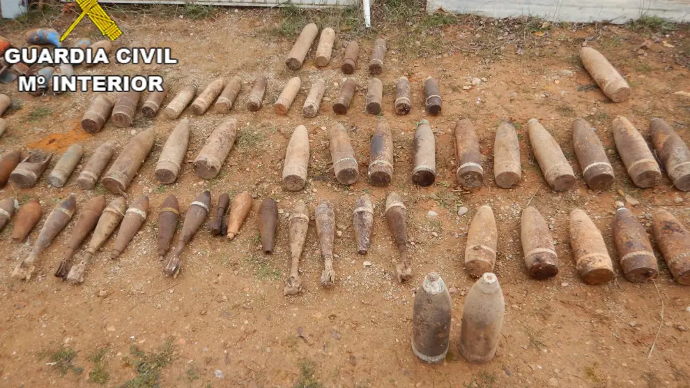 La Guardia Civil desactiva 161 artefactos explosivos en la localidad turolense de Villastar