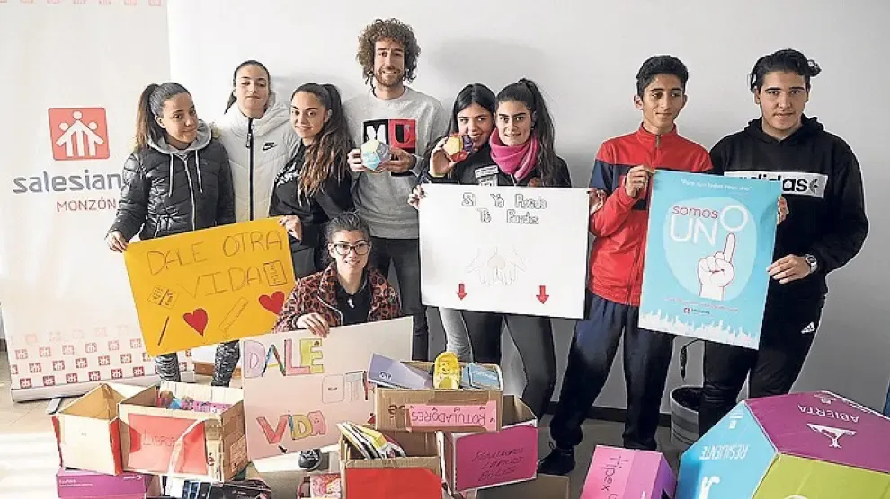 El proyecto "Dale otra vida" recoge 90 kilos de material escolar en dos semanas
