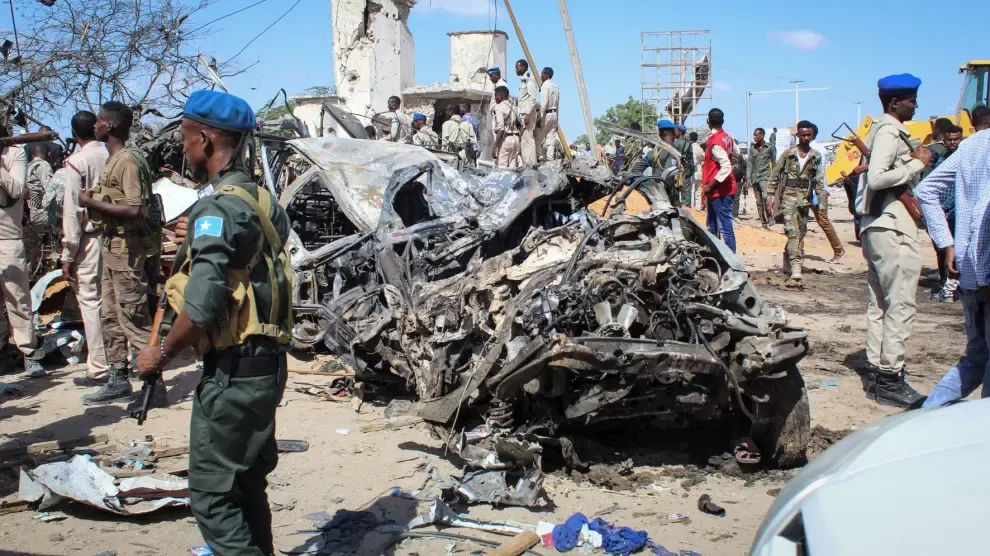 Aumentan a 92 los muertos en uno de los peores atentados ocurridos en Mogadiscio