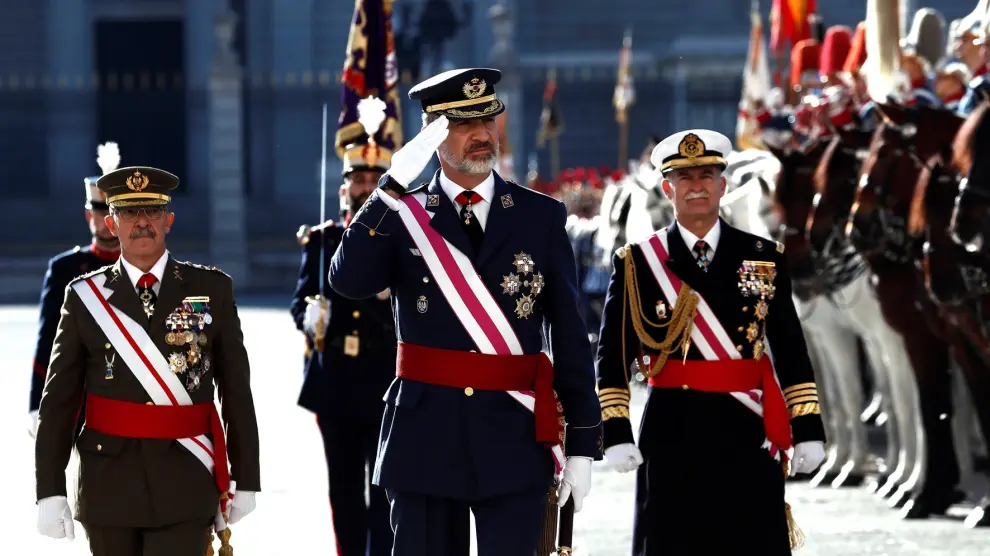 El Rey destaca el compromiso de las Fuerzas Armadas con España y la Constitución