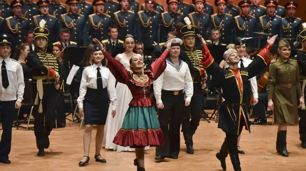 El Coro, Ballet y Orquesta del Ejército Ruso conquista al público