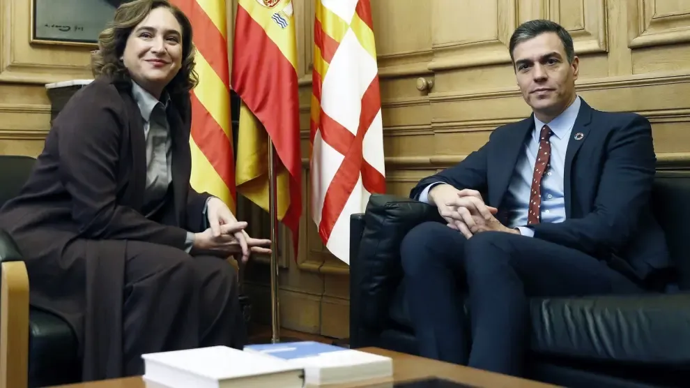 Colau promete a Sánchez que Barcelona será la "principal aliada" para diálogo