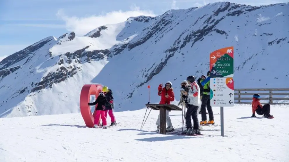 Las estaciones de esquí trabajan con el Gobierno de Aragón para ofrecer seguridad en la nueva temporada