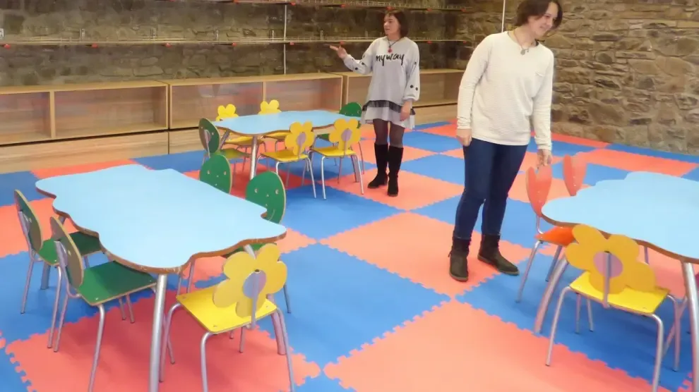 Biescas cede una sala para los alumnos más pequeños del colegio