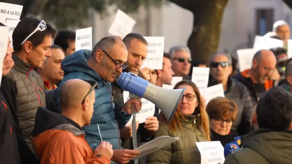 Los trabajadores municipales inician sus movilizaciones ante las "imposiciones" constantes del Ayuntamiento de Huesca