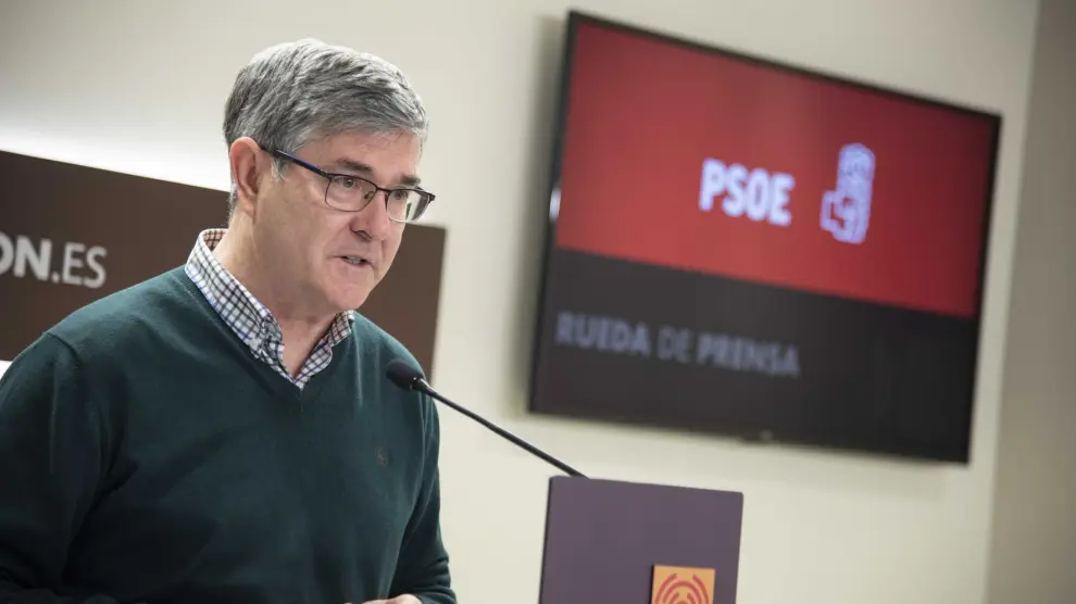 Vicente Guillén manifiesta el apoyo unánime del grupo socialista a la Mesa de Diálogo del Pacto del Agua