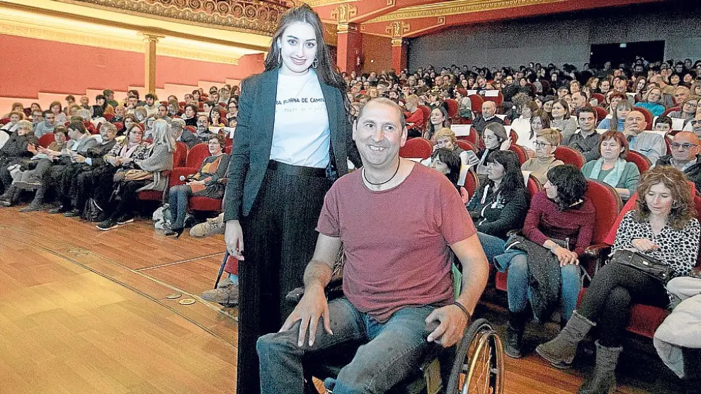 Laura Torrijos-Bescós estrena "Otra forma de caminar" en el Teatro Olimpia de Huesca